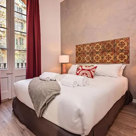 Sweett - La Pedrera - Paseo De Gracia Apartment